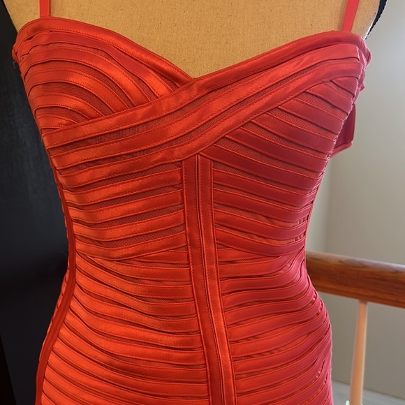BCBG | coral bodycon dress - Picture 3 of 8